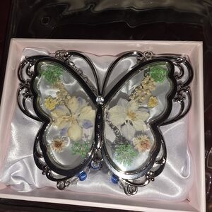 Silver Butterfly Pressed Flower Locket Necklace - Green & Yellow Floral